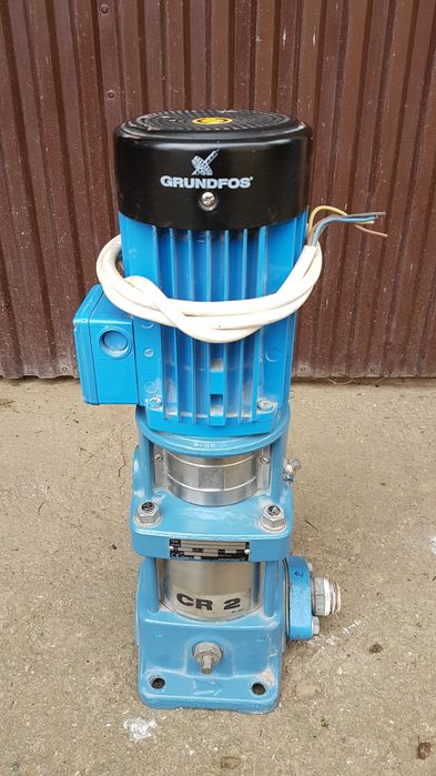 Pompa pionowa Grundfos CR2-60/A-A-A-BUBE, Q=2,5m3/h, H=37,7m 0,75kW