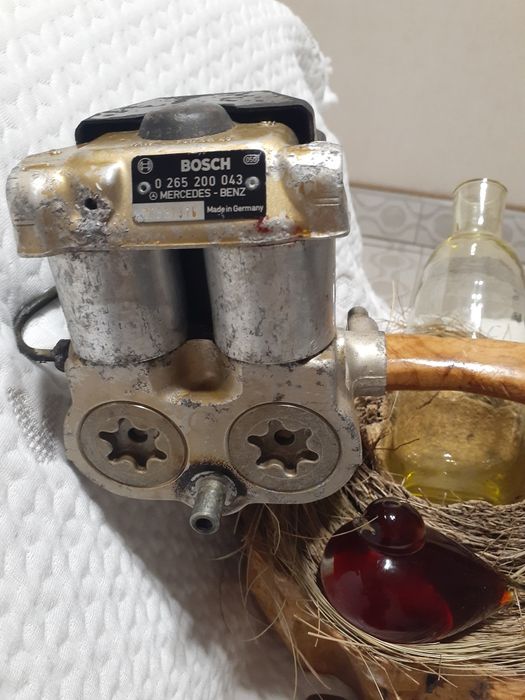 Продається блок ABS на Мерседес W124( ORIGINAL)