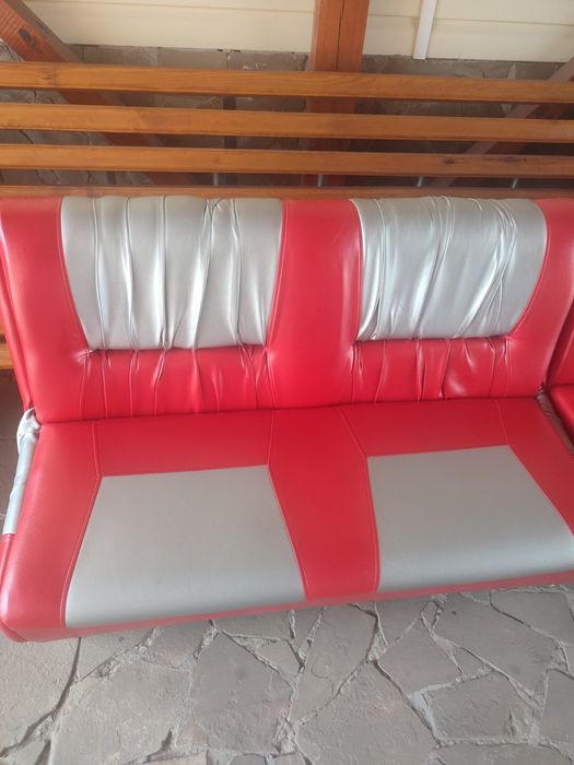 Продам дивани кухонні