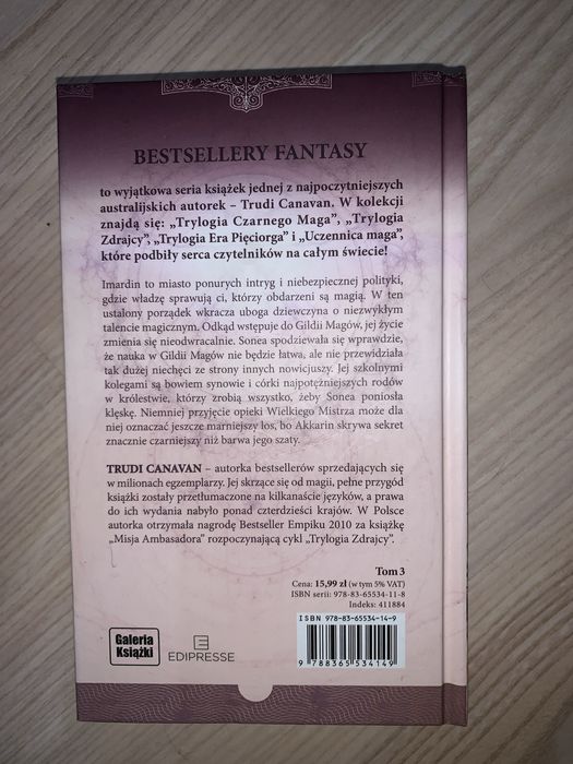 trudi canavan nowicjuszka cz.1