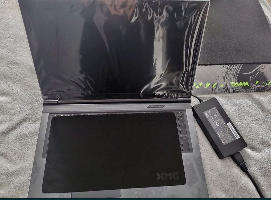 Ігровий Ноутбук XMG AMD Ryzen 7 Ram 16gb 500d NVIDIA GeForce GTX1650ТІ