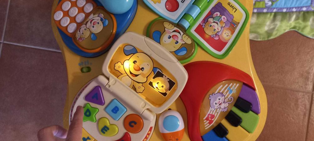 Conjunto de brinquedos para bebé