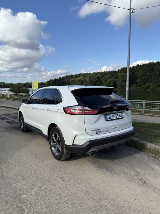 Автомобіль Ford Edge 2020