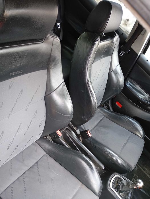 Seat Leon cupra 4 fotele Recaro plus boczki skora