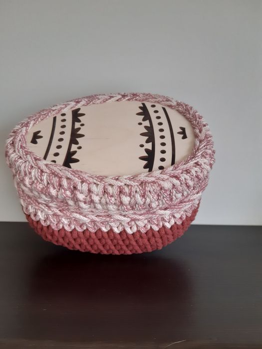 Koszyk szydełkowy że sznurka bawełnianego handmade  jajko