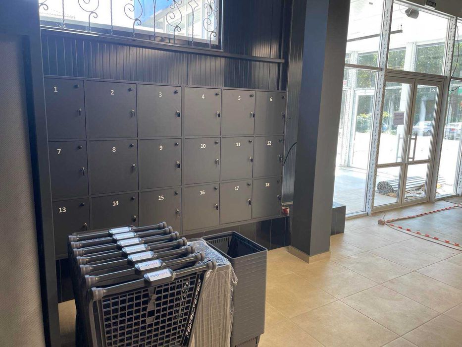 Стеллажи торговые, кассовые прилавки, холодильные витрины в магазин