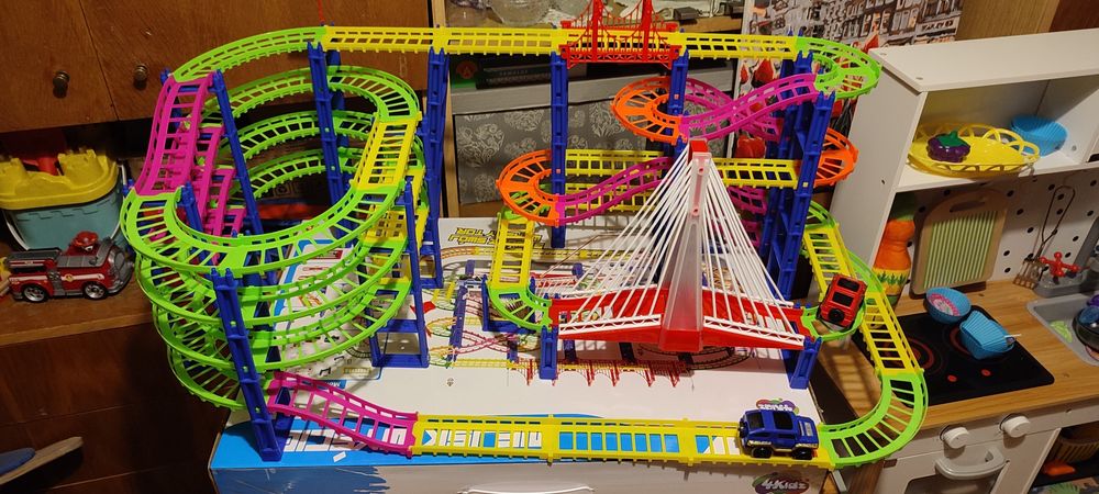 Tor dla dzieci, Miejski wyścig