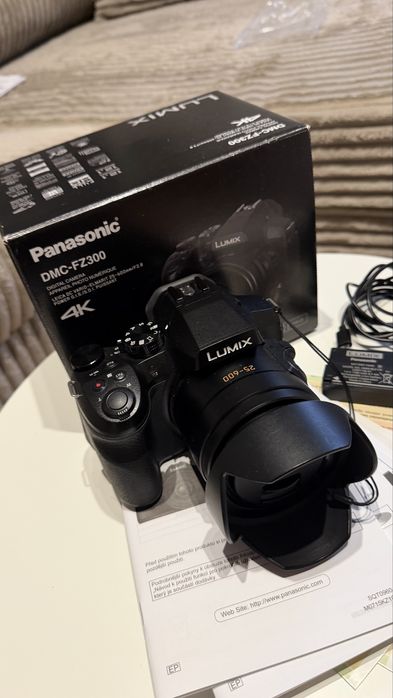 Panasonic Lumix FZ300 aparat 4K