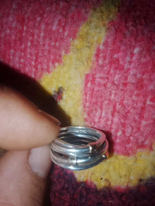Anel Pandora com marcas gravadas de prata e ouro 14k original