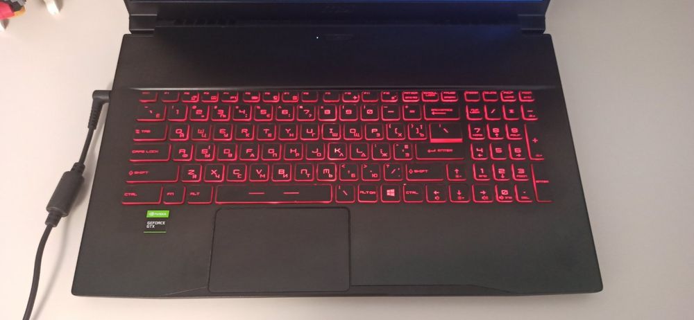 Ігровий ноутбук MSI GF75 thin