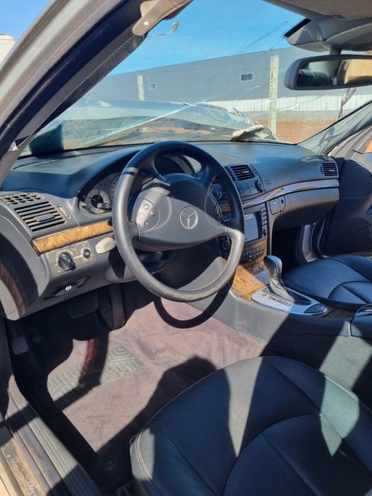 Mercedes-Benz E 220 CDI Automático 2005 - Acidentado, Ideal para Peças