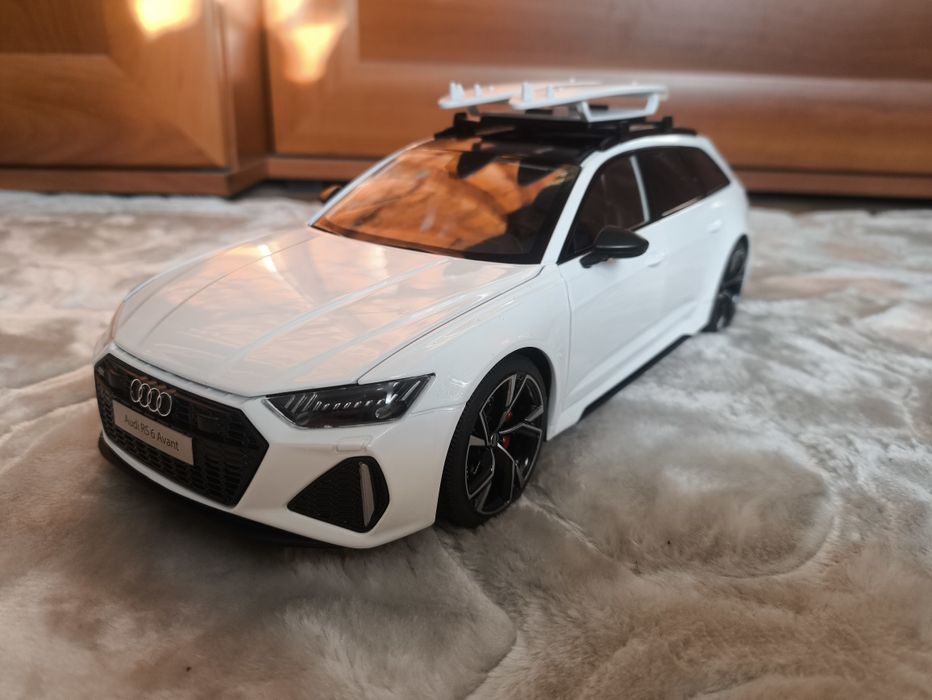 Model Audi rs6 1:18