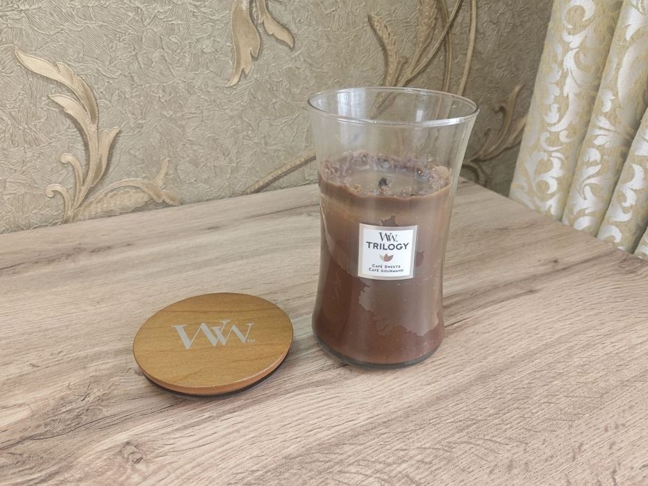 свеча WoodWick trilogy Cafe Sweets Cafe Gourmand 610грам