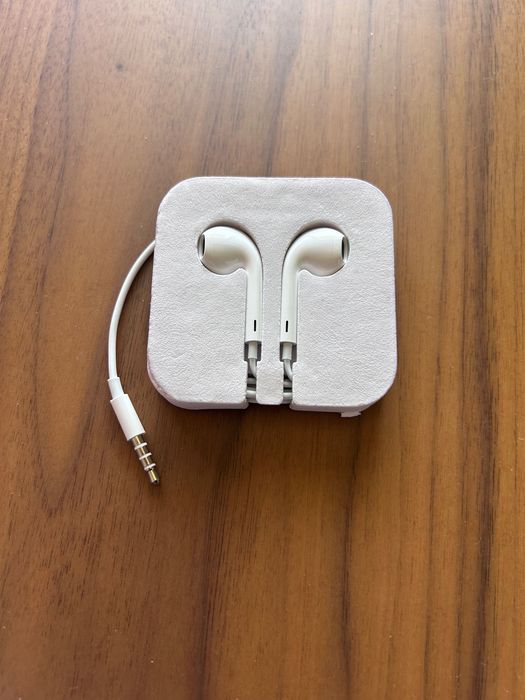 Apple Auriculares Novos (Jack 3.5mm)