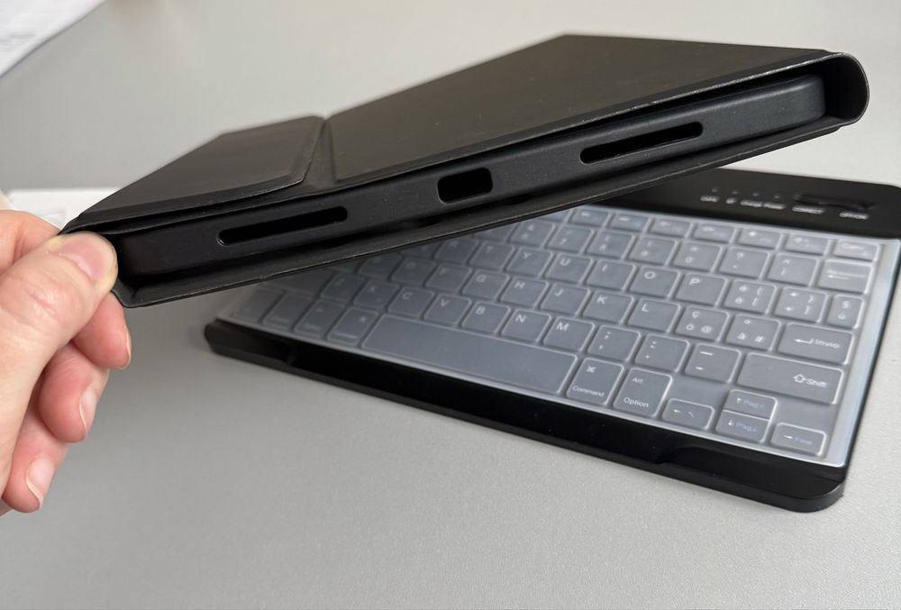 Etui z klawiaturą iPad 10 NOWE