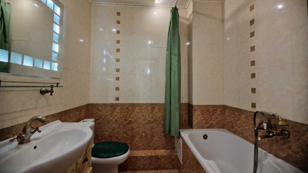 Посуточно. 1-комн., 40м2. Минский массив.