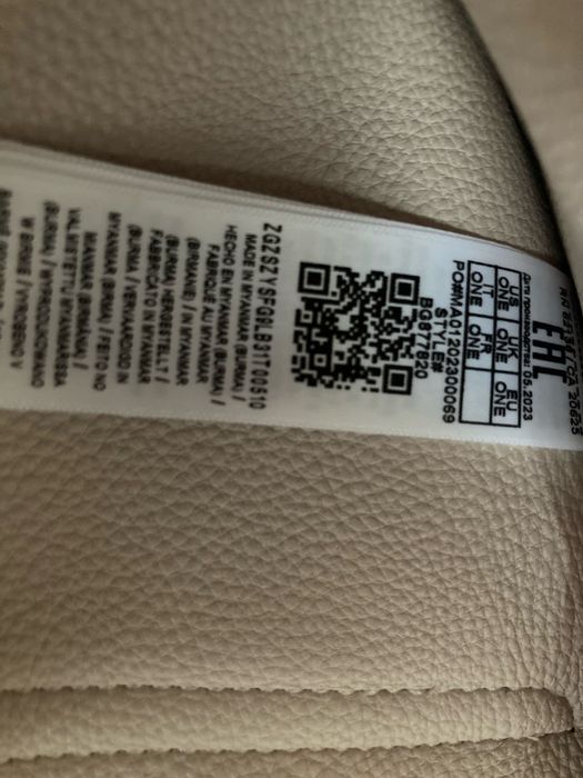 Oryginalna torebka Guess, nowa z workiem przeciwkurzowym