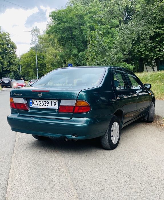 А/м  Nissan Almera,  1996 .Терміново!