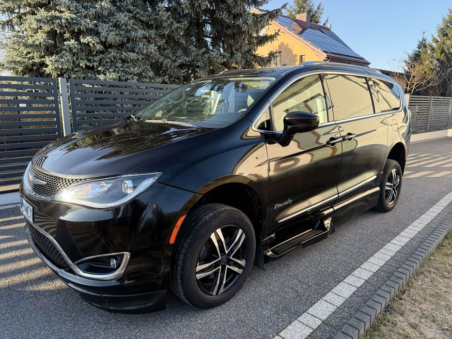 Chrysler Pacifica Braun ABILITY, dla osób niepełnosprawnych, PFRON