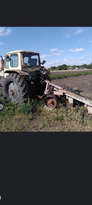 Продам трактор юмз 6л