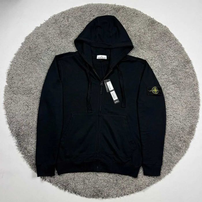 Черная брендовая кофта Stone Island Зип-худи Stone Island с патчем