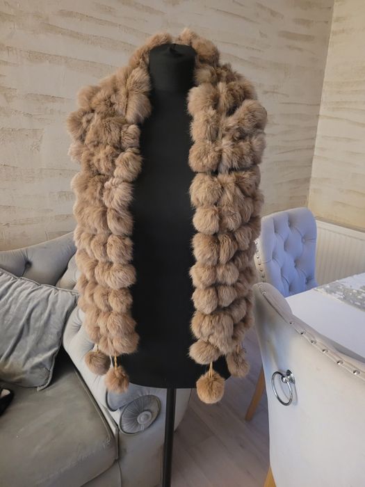 Nowy szal, etola z lisa brązowy
