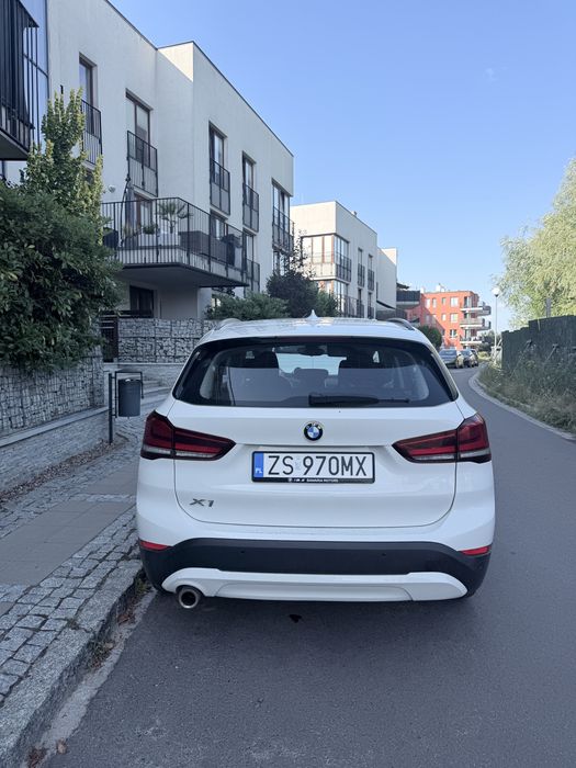 Sprzedam BMW X1  sDrive18i Adventage