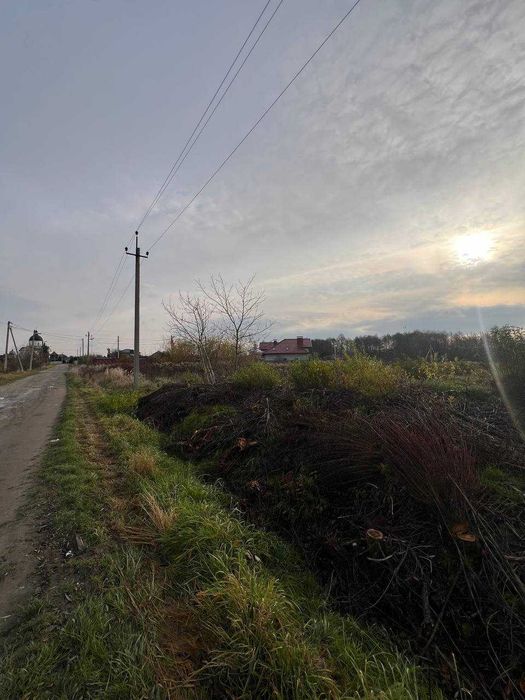 Продаж зем. ділянки під забуд. 8км від Львова с.Суховоля поруч озеро