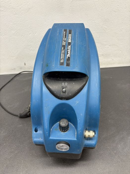 Kompresor Makita MAC610