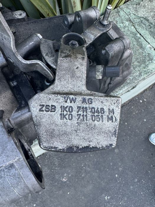 Caixa de Velocidades 6 ZSB 1K0 - VW Golf 5 1.9 TDI