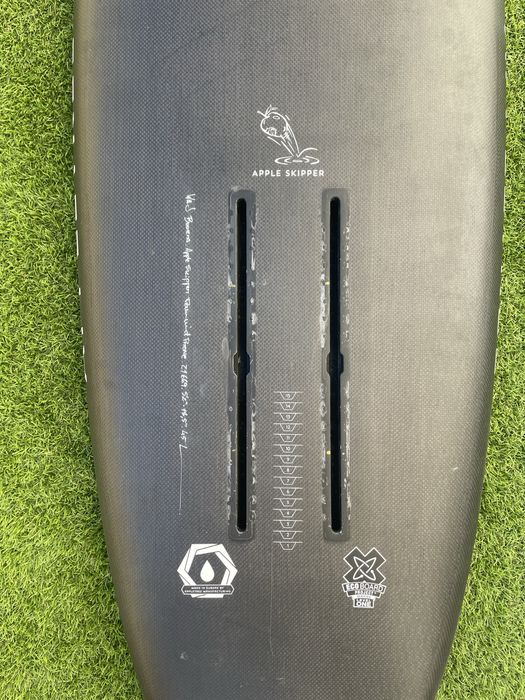 Appletree Skipper Downwind Prone 45L – Full Carbon – Excelente esta