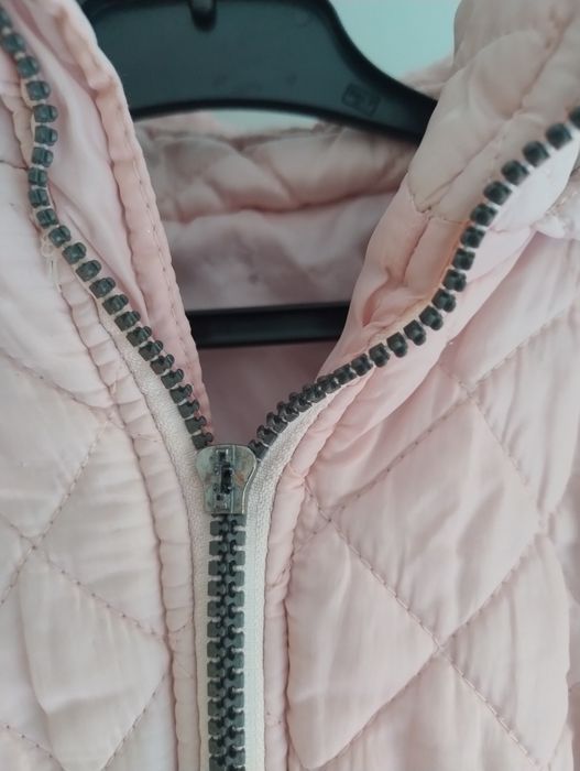 Ciepła kurtka zimowa pikowana 122 cm dziewczynka