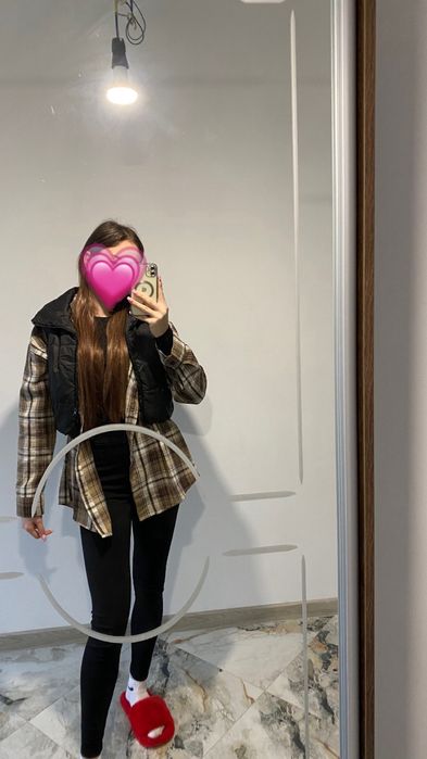 Укорочена безрукавка