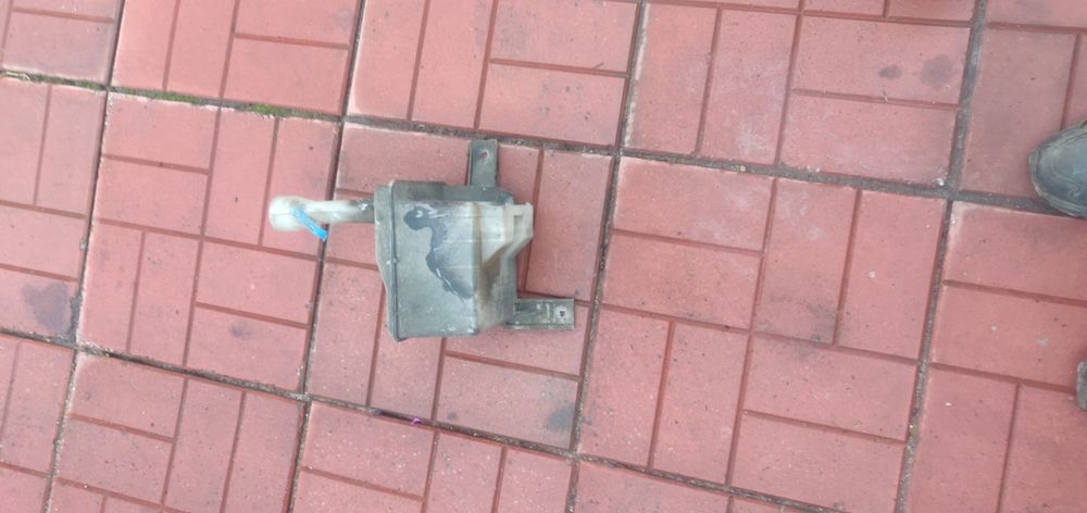 Бачок омывателя. Lanos