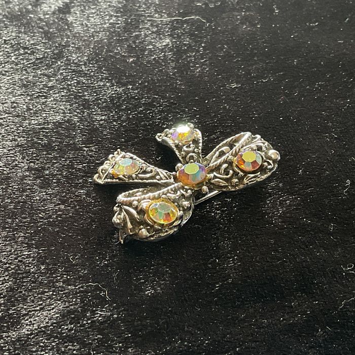 Broche peça vintage peça com 4 cm