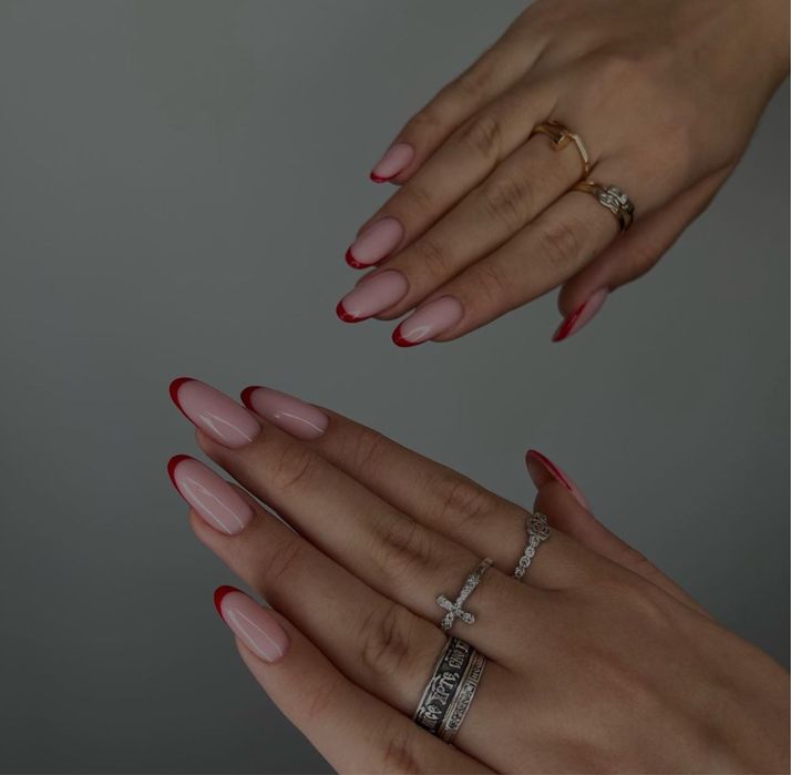 Маникюр ,наращивание ногтей укріплення