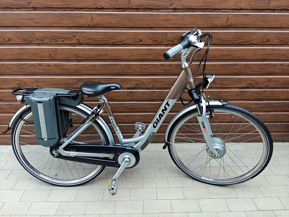 JESIENNA PROMOCJA CENOWA -200zł Rower elektryczny Giant Twist MOCNE WSPOMAG. 2 X Baterie 9ah - 18ah - podwójny zasięg. Niska rama 45cm