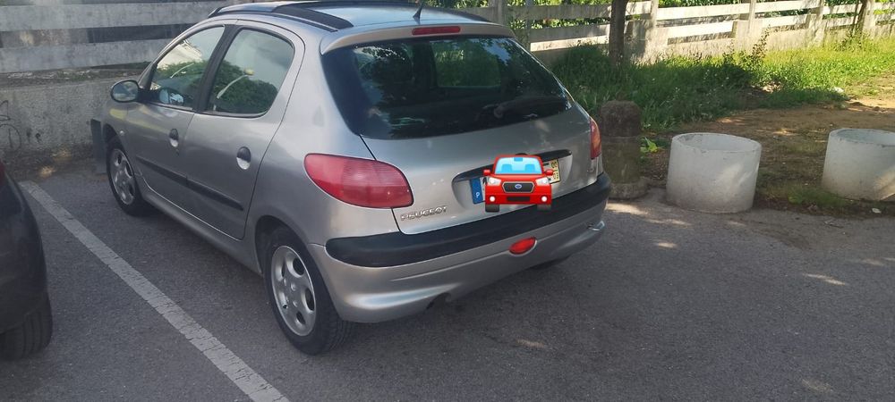 Carro Peugeot 206
