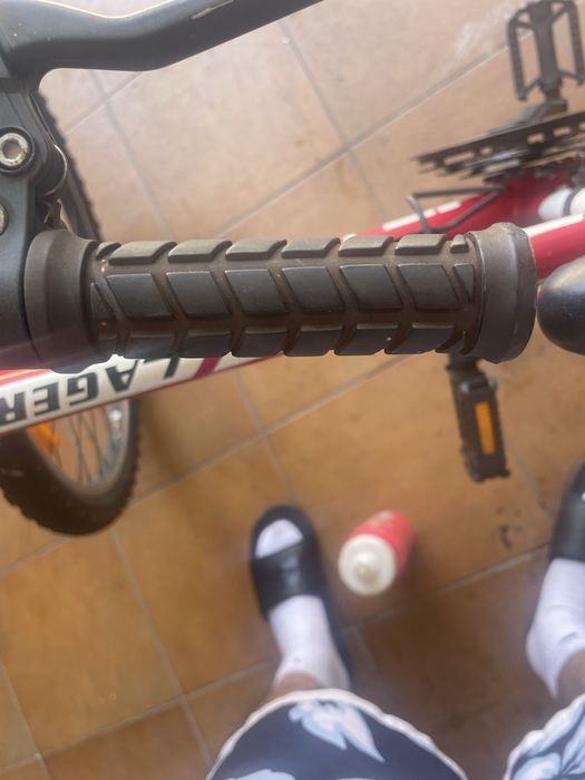 Bicicleta Vermelha 11-12 anos