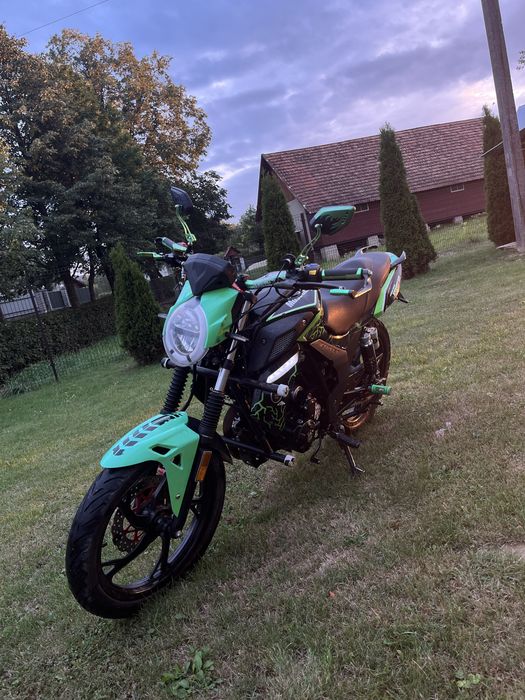 Мотоцикл мустанг 250 Musstang xtreet 250