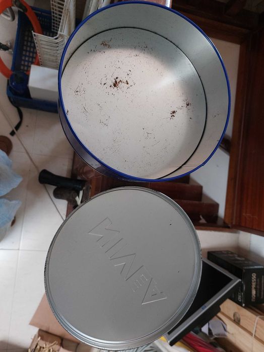 Lata grande Nívea, 25 cm