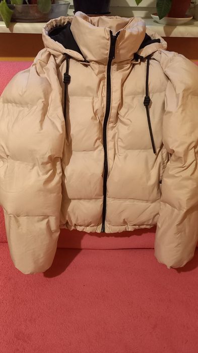 Продам куртку теплую