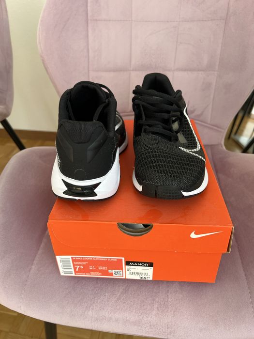 W NIKE ZOOMX SUPERREP SURGE 38,5 жіночі кросівки