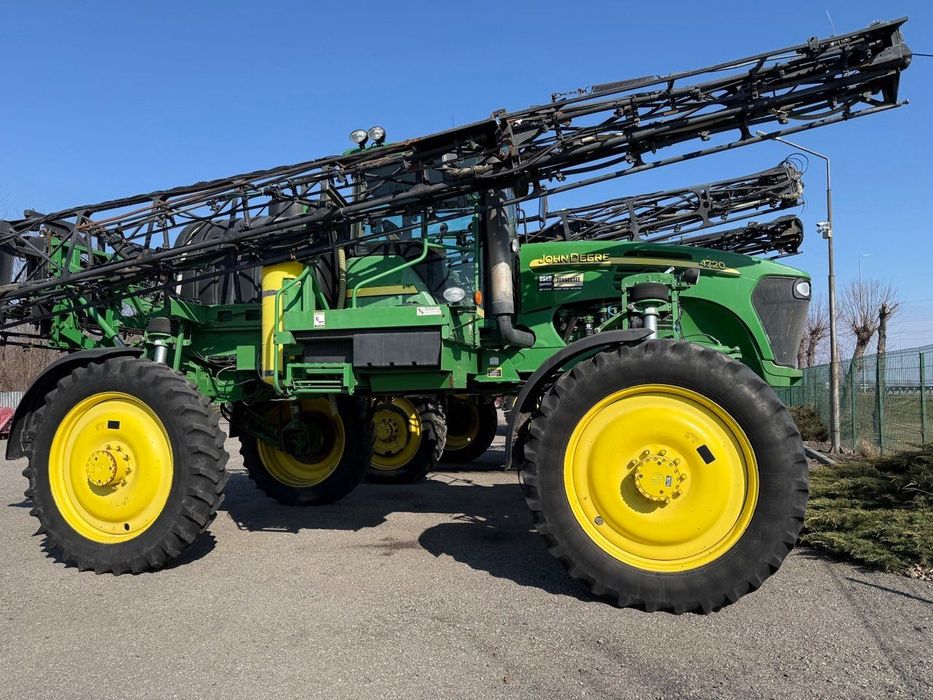 обприскувач самохідний JOHN DEERE 4720 2007 р.в.