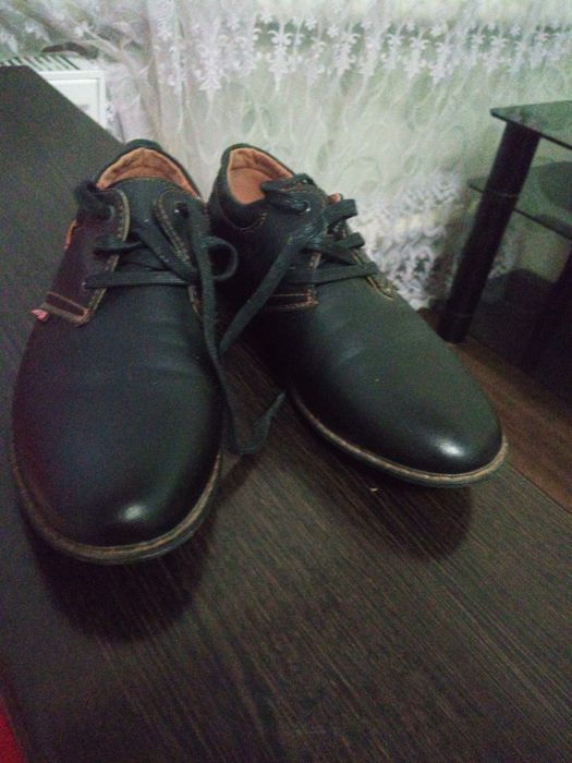 Продам туфлі шкіряні 39 розміра