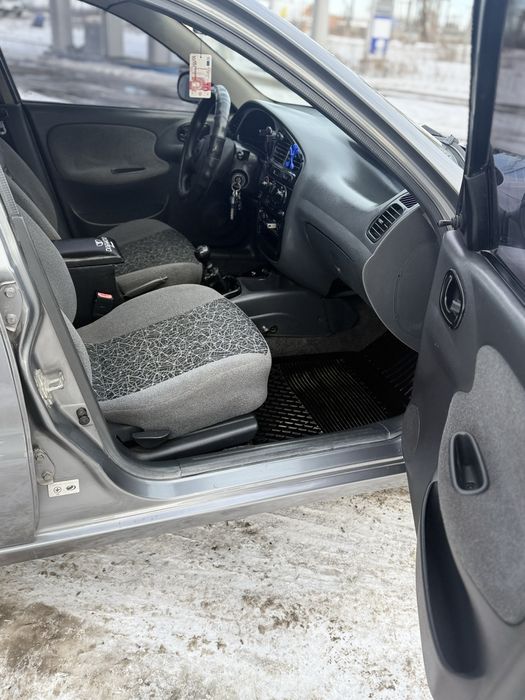 Продам Део Ланос 1.5 газ/бенз