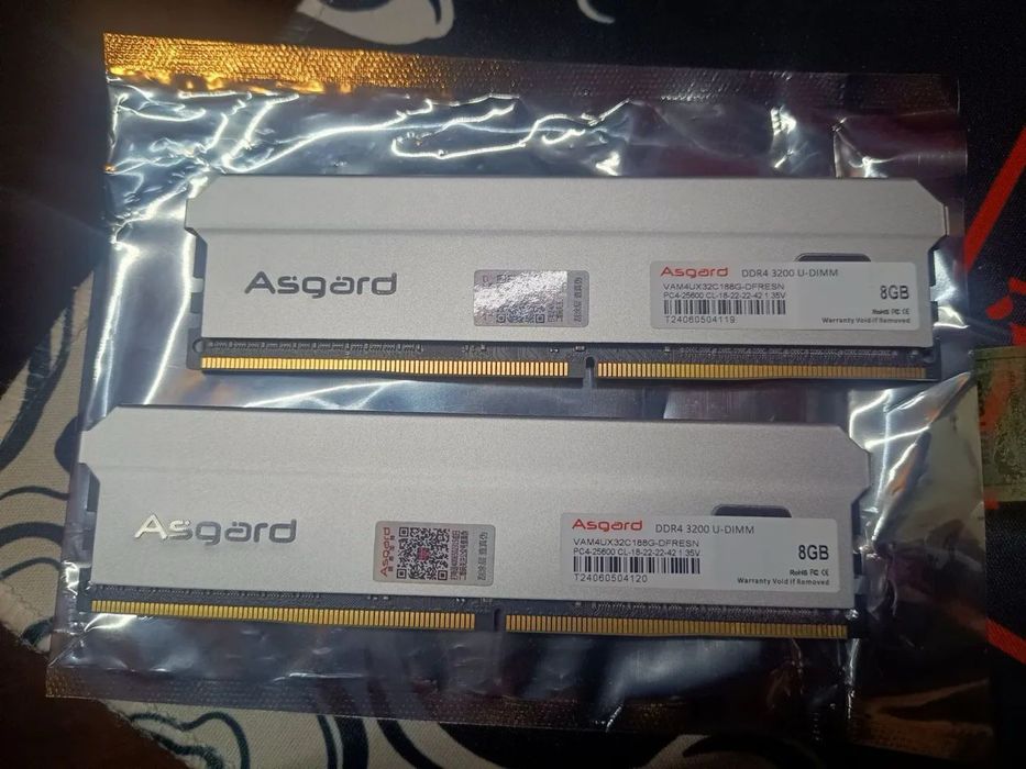 Опертивна памʼять 32 gb ddr4 3200 Asgard