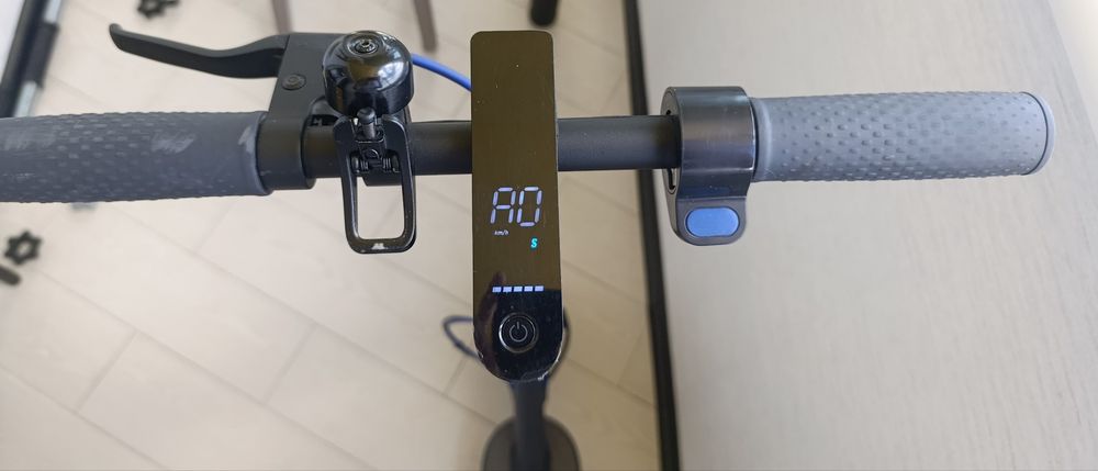 Xiaomi Electric Scooter 3 SHFW в комплекті оригінальна зарядка коробка шестигранник