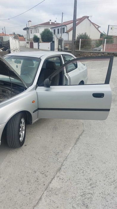 Hyundai Accent 1.5 CRDi Comercial (2003) – Fiável e Super Económico!