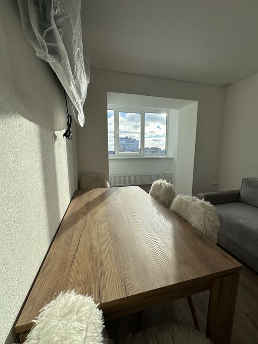 **Перша Оренда!ЦЕНТР! Неймовірно Гарна Студія + Кімната